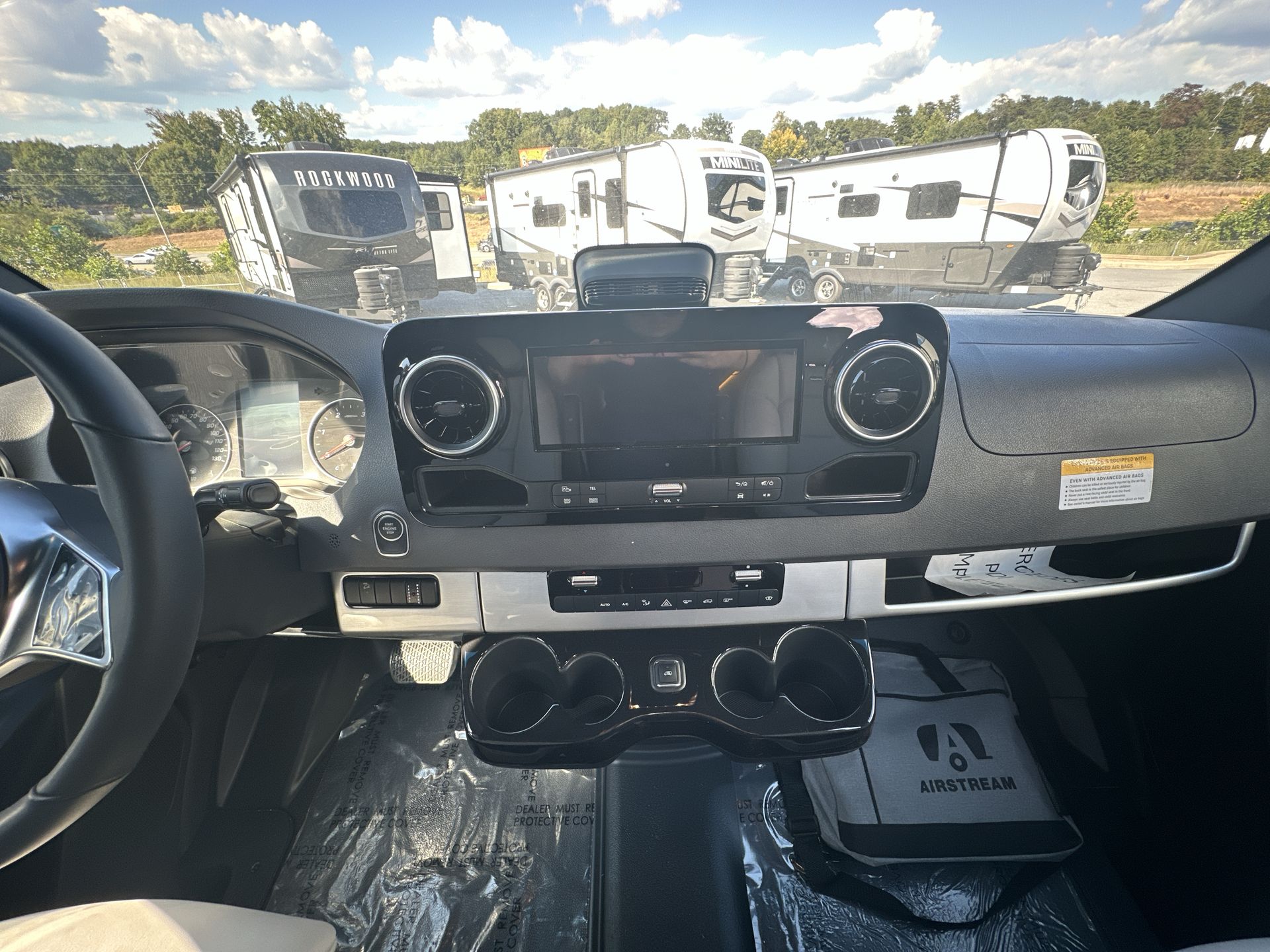 2026 Airstream 19GT Base