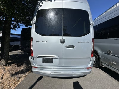 2026 Airstream 24GL 4x2 Passenger Base