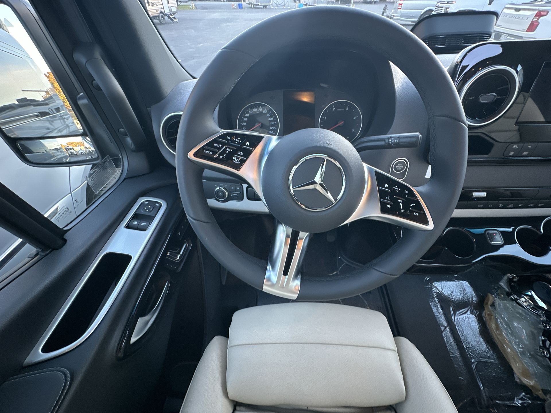 2026 Airstream 24GT Tommy Bahama Base