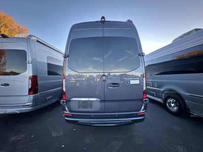2026 Airstream 24GT Tommy Bahama Base
