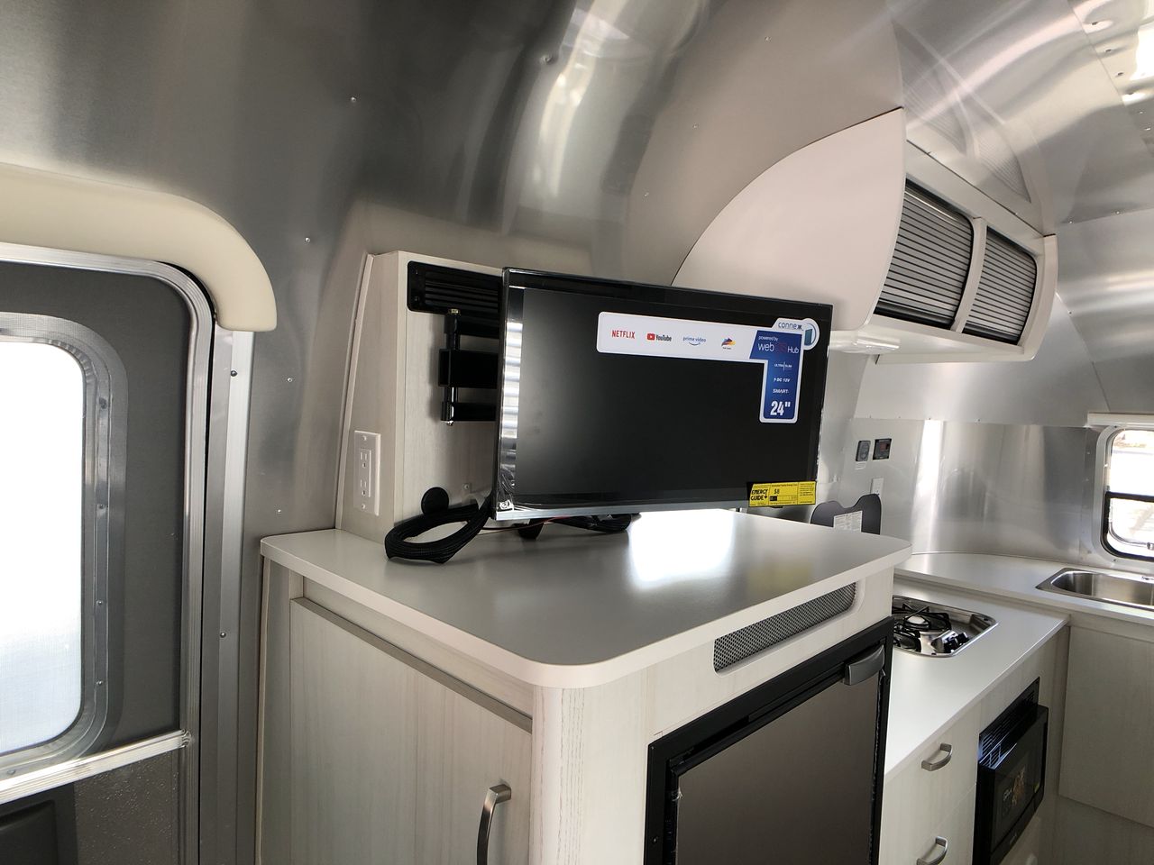 2025 Airstream 20FB Base