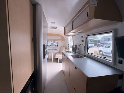 2026 Airstream 22RB Base