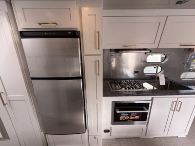 2026 Airstream 28RBQ Base