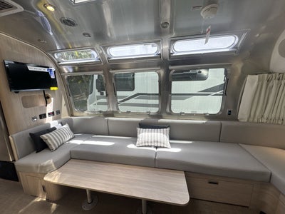 2026 Airstream 30RBT Base