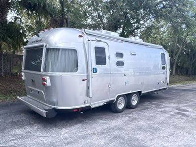 2025 Airstream 25FBQ Base