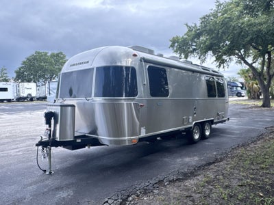 2025 Airstream 25FBQ Base