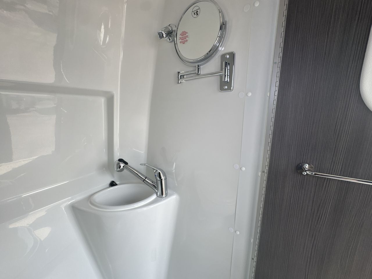 2025 Airstream 19 Base