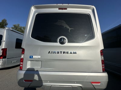 2025 Airstream Murphy Suite Tommy Bahama Base