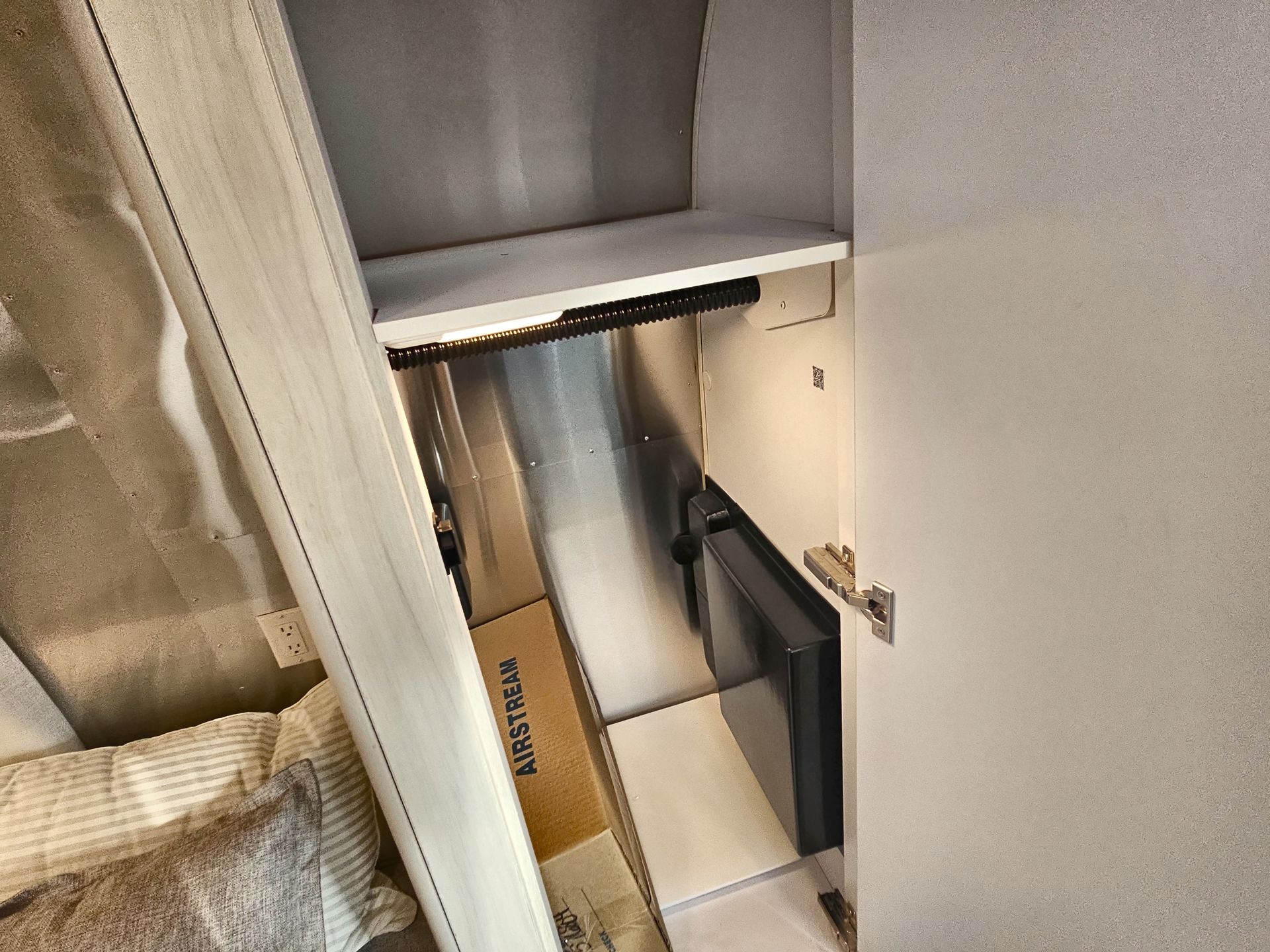 2025 Airstream 20FB Base