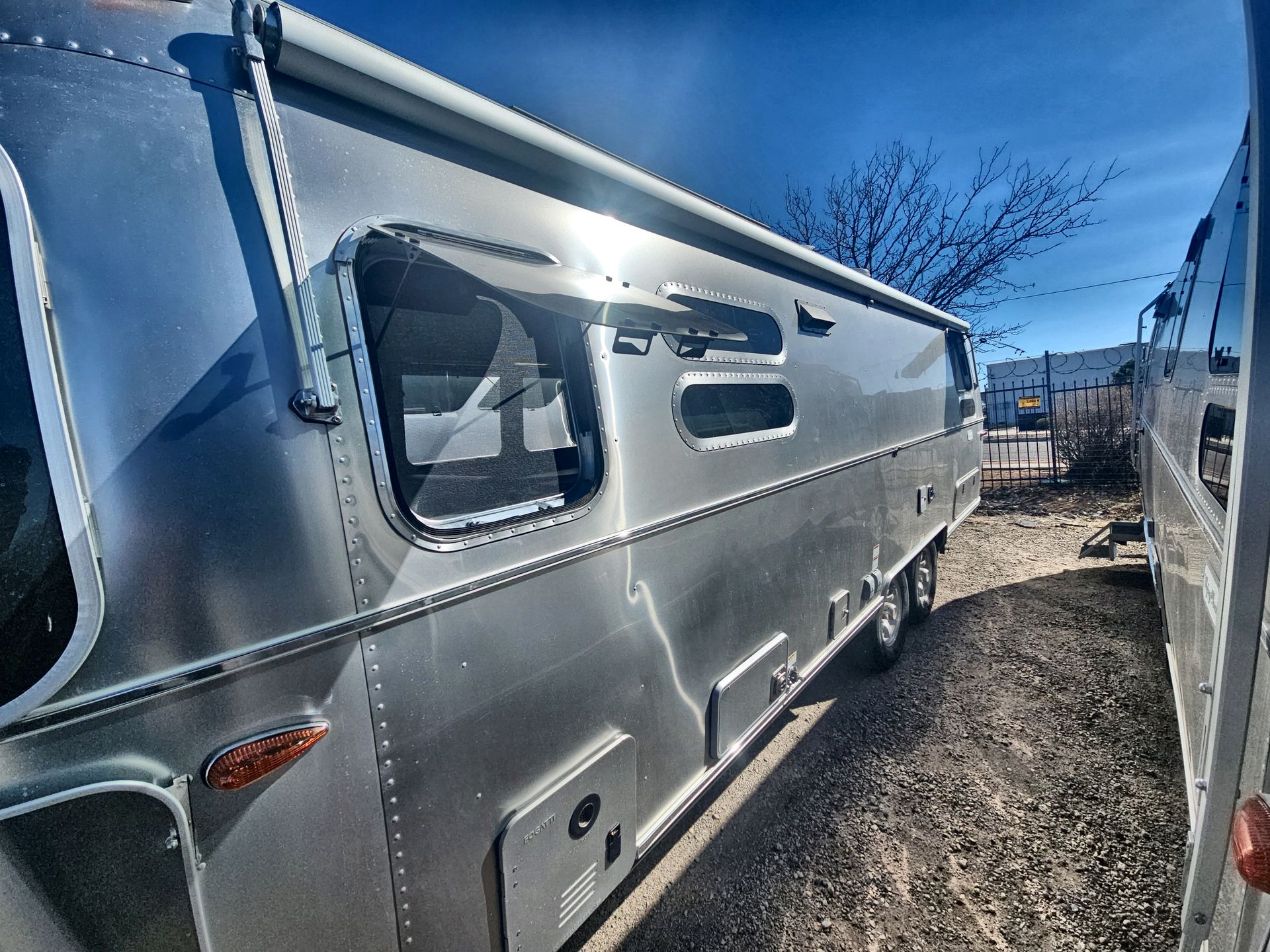 2026 Airstream 28RBT Base