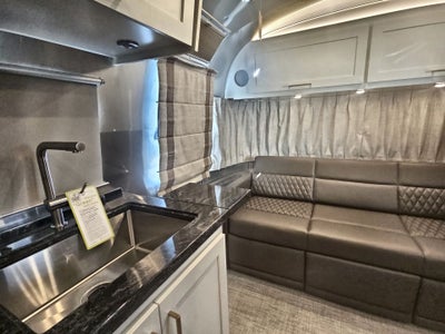 2026 Airstream 28RBQ Base