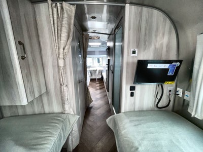 2025 Airstream 25FBT Base