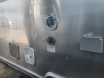 2026 Airstream 25FBT Base
