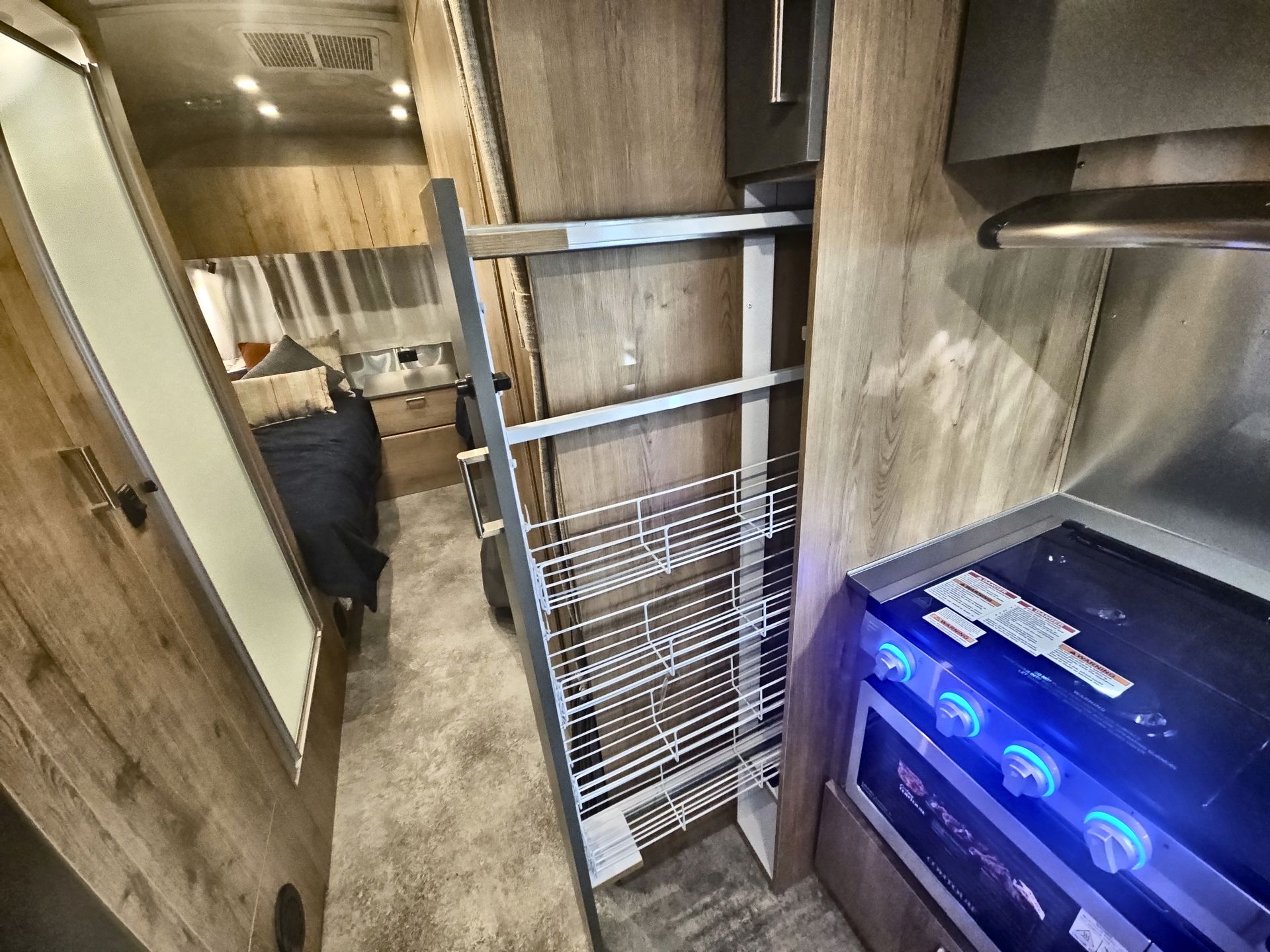 2026 Airstream 25FBT Base