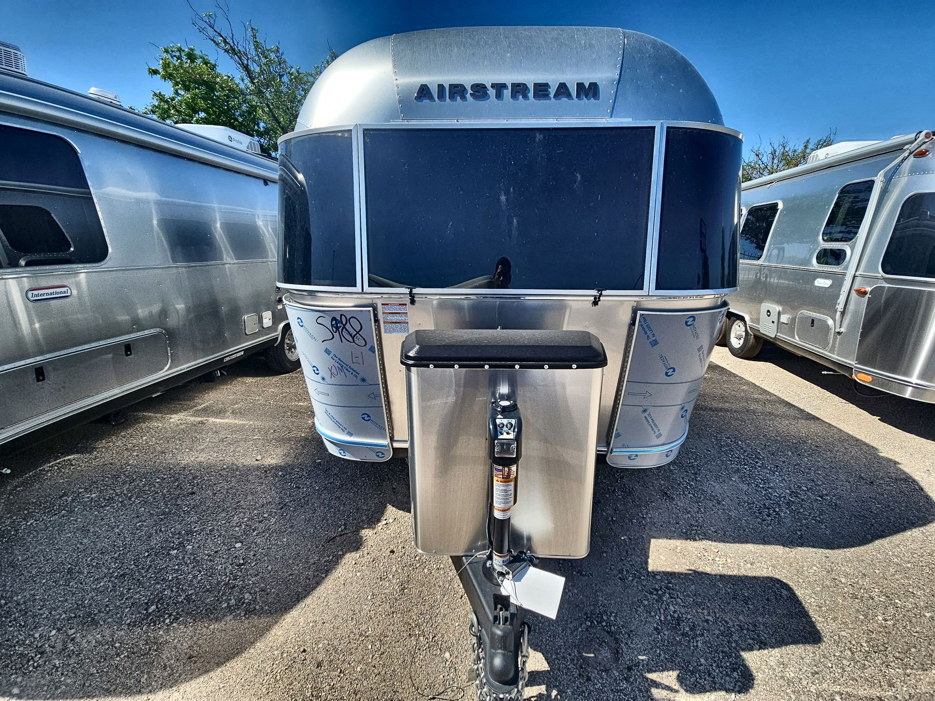 2025 Airstream 23FBQ Base