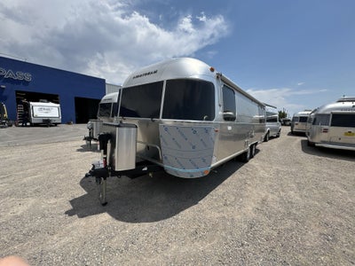 2026 Airstream 27FBQ Base