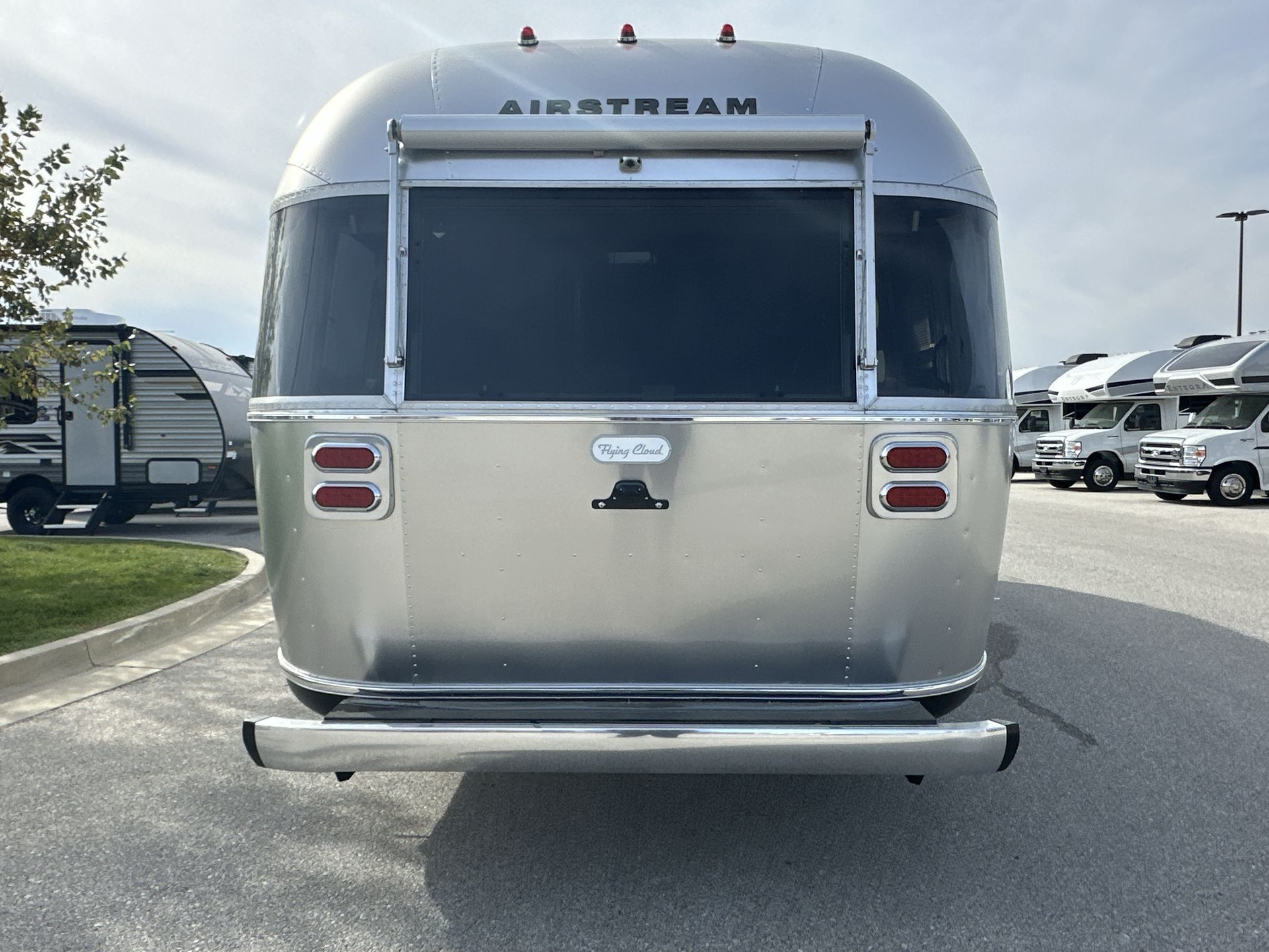 2026 Airstream 27FBT Base