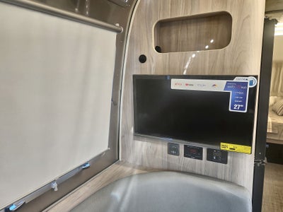 2026 Airstream 25FBQ Base