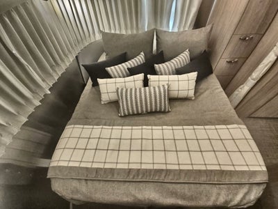 2026 Airstream 25FBQ Base