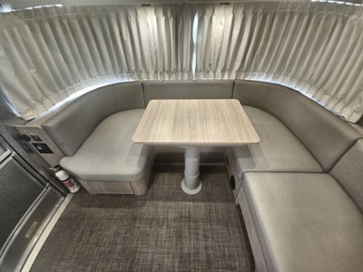 2026 Airstream 25FBQ Base