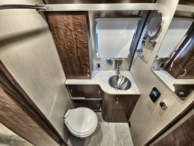 2026 Airstream 27FBT Base