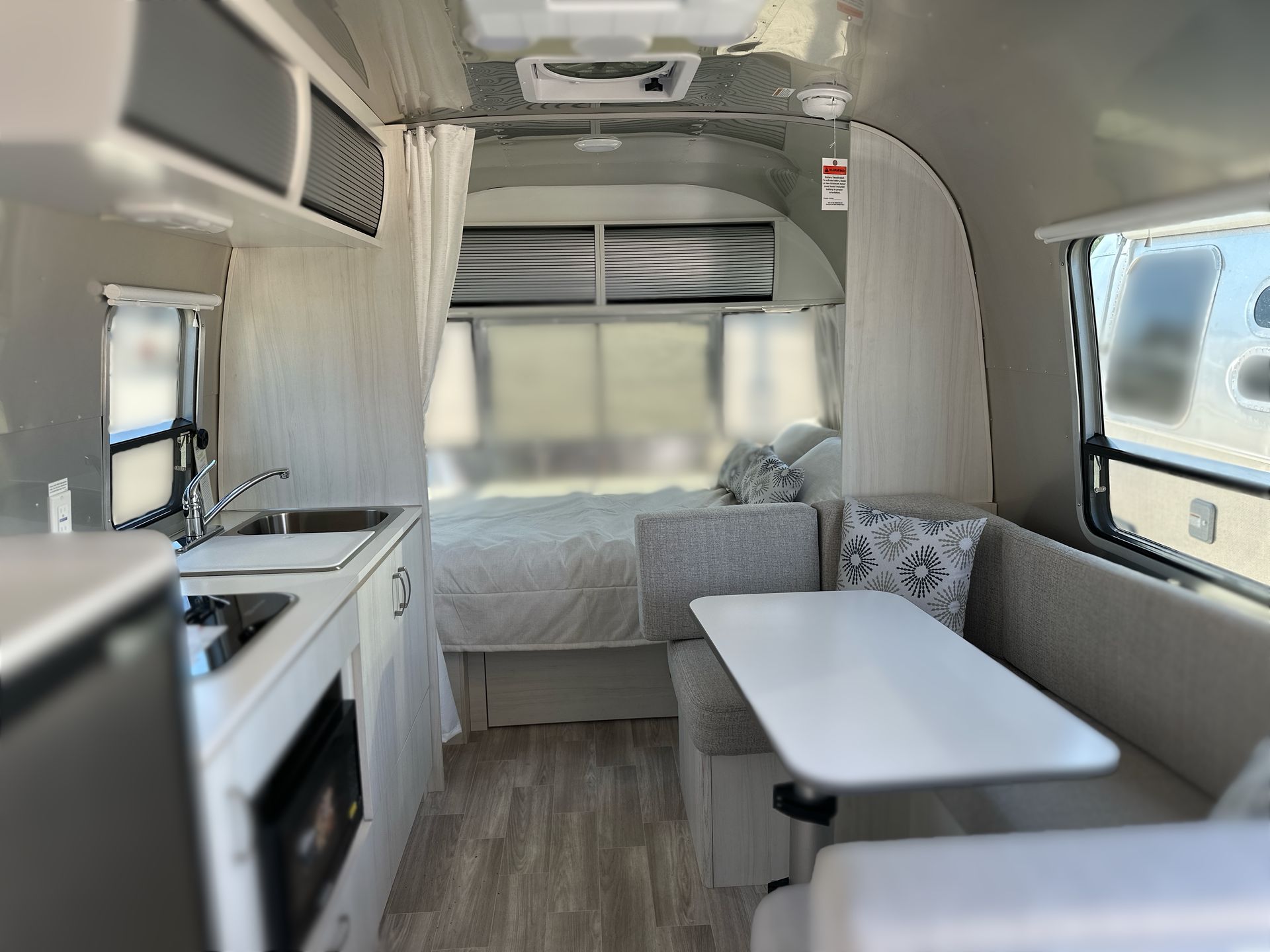 2025 Airstream 22FB Base