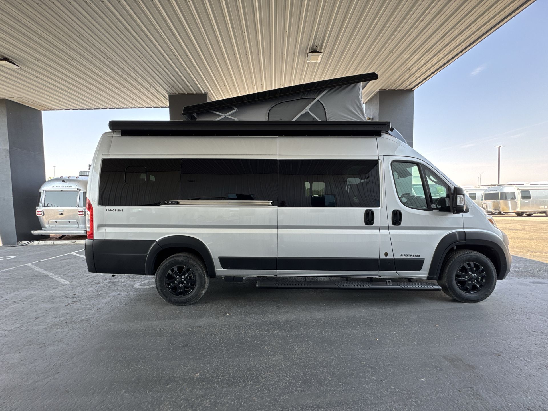 2026 Airstream Rangeline Base