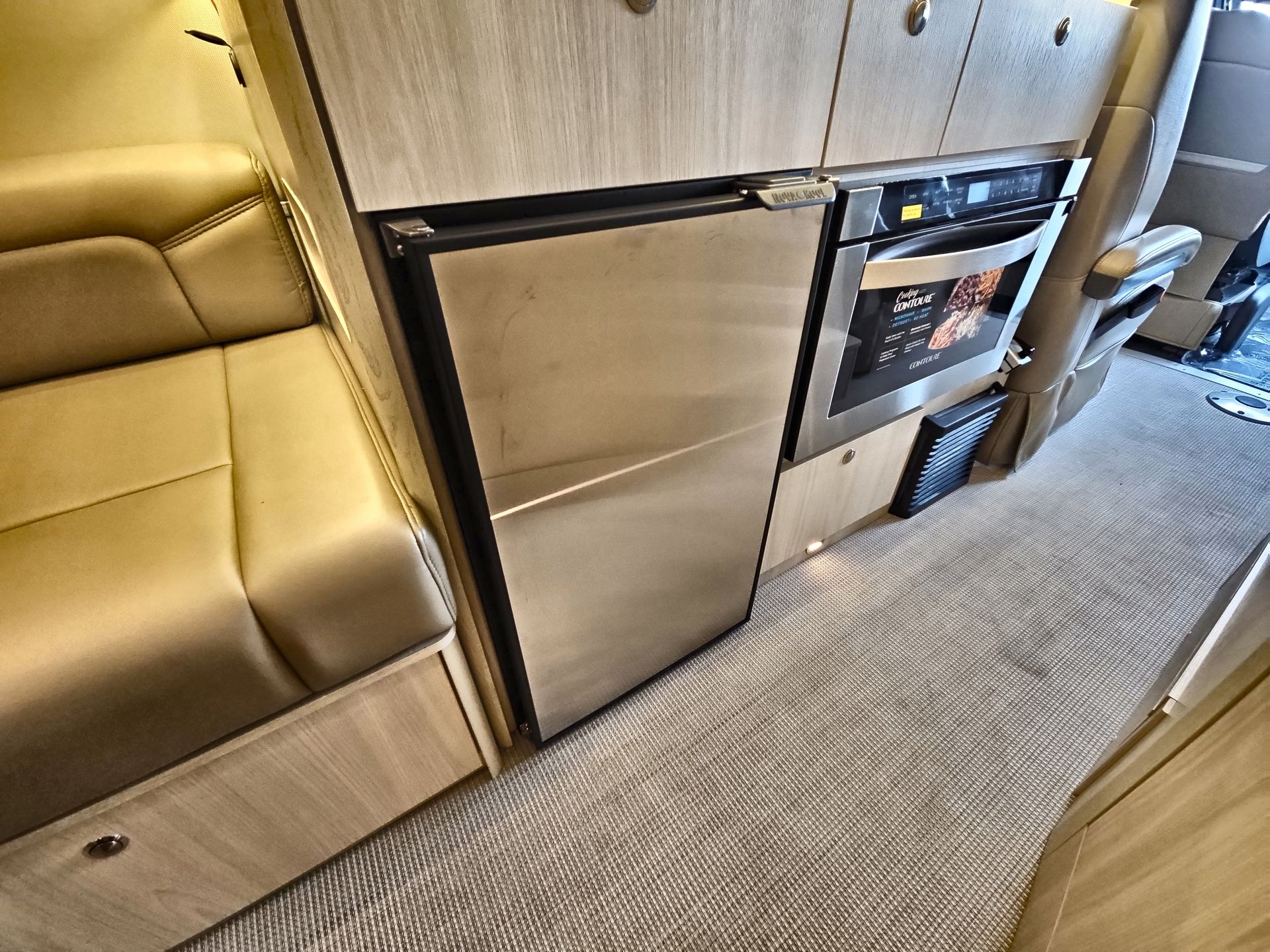 2025 Airstream 24GL Base