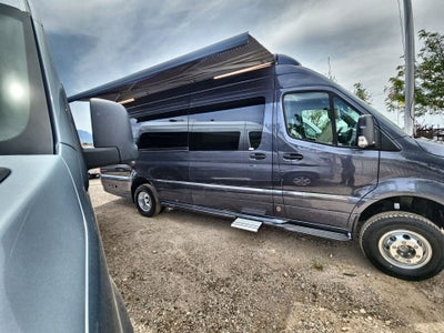 2025 Airstream 24GL Base