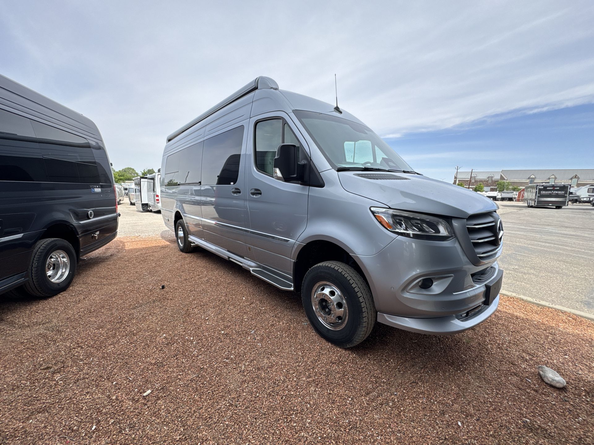 2025 Airstream 24GT Base