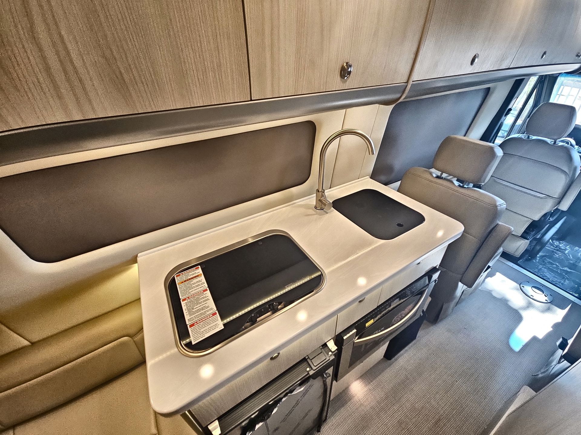 2025 Airstream 24GL Base