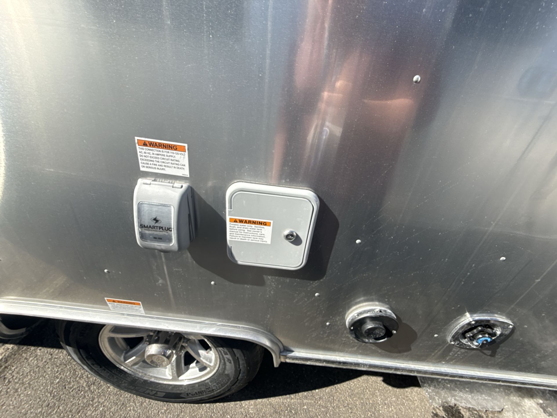 2026 Airstream 22RB Base