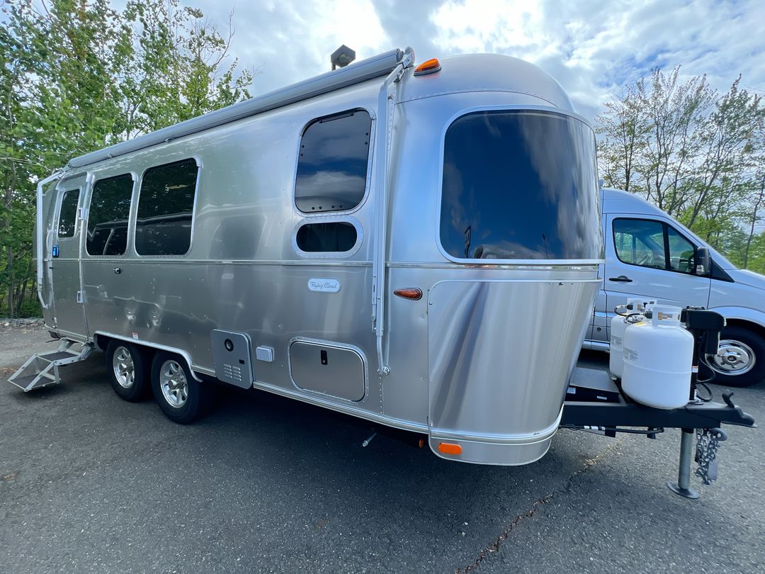 2025 Airstream 23FBQ Base