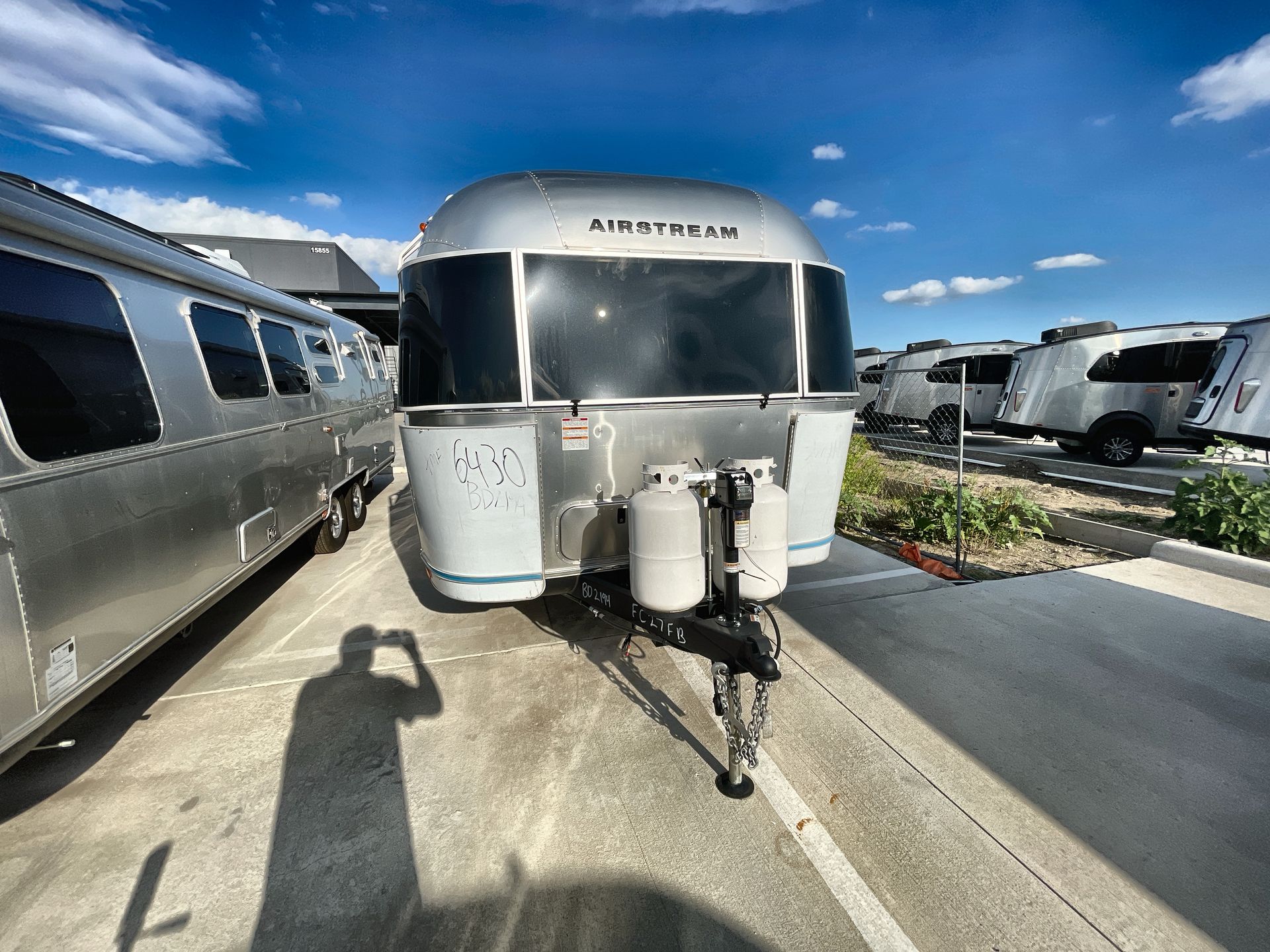 2026 Airstream 27FBQ Base