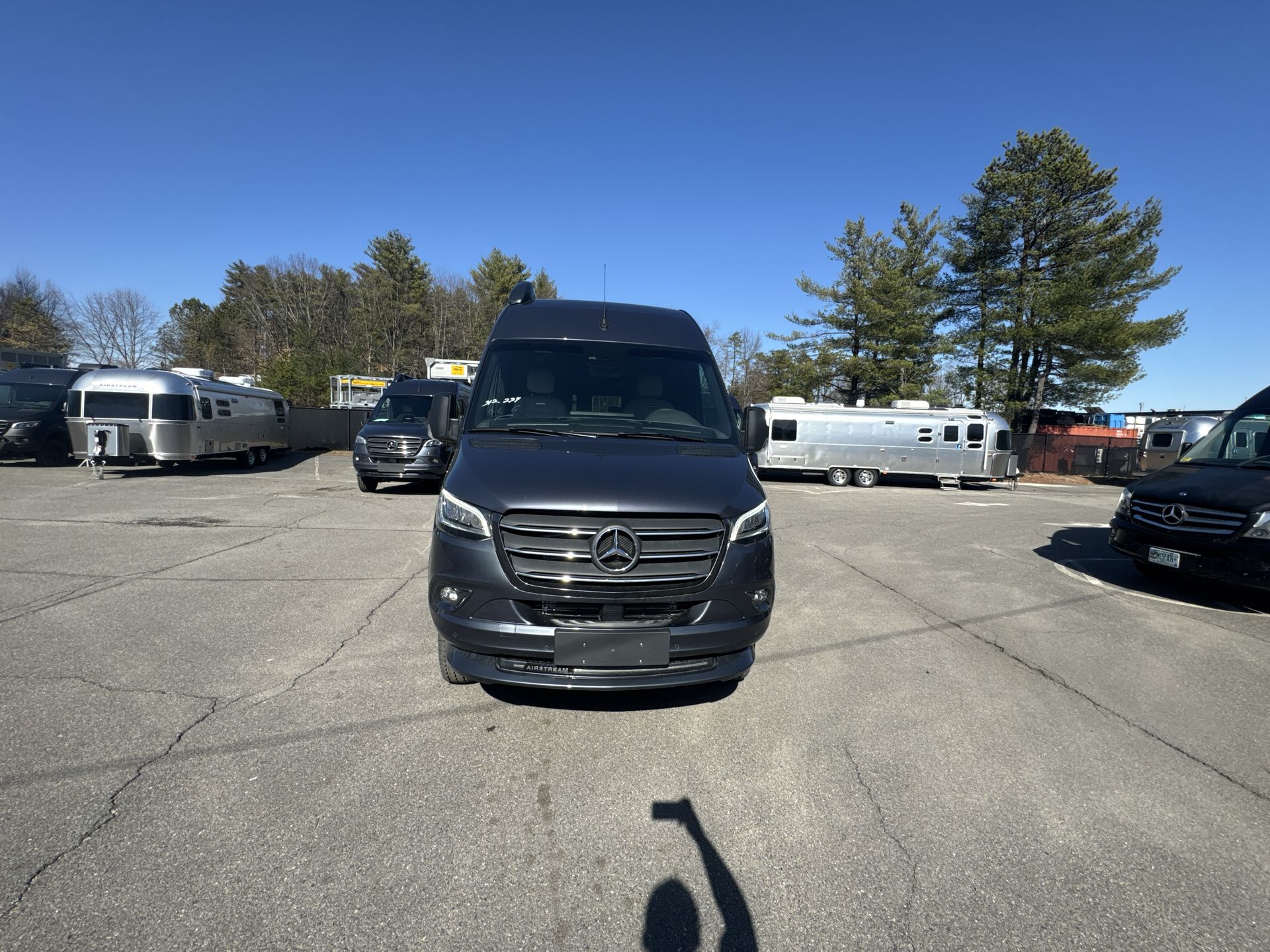 2025 Airstream 24GL Base