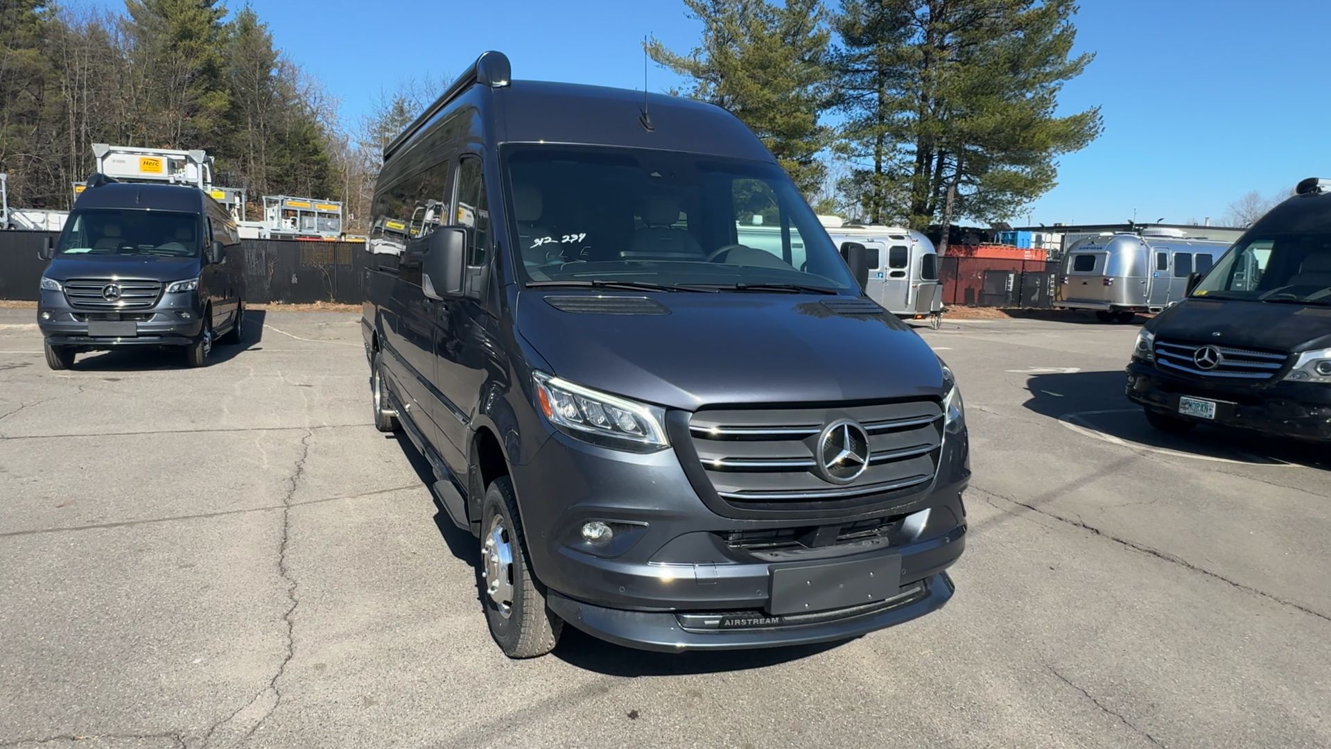 2025 Airstream 24GL Base