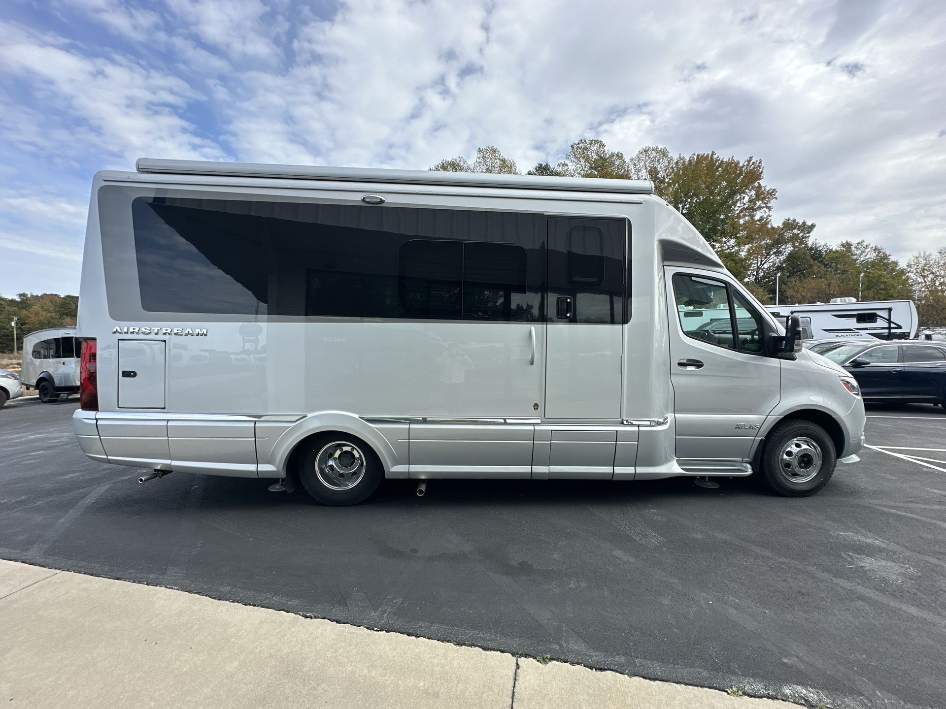 2026 Airstream Murphy Suite Base