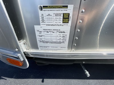 2025 Airstream 27FBQ Base