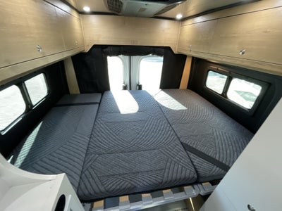 2026 Airstream Rangeline Base