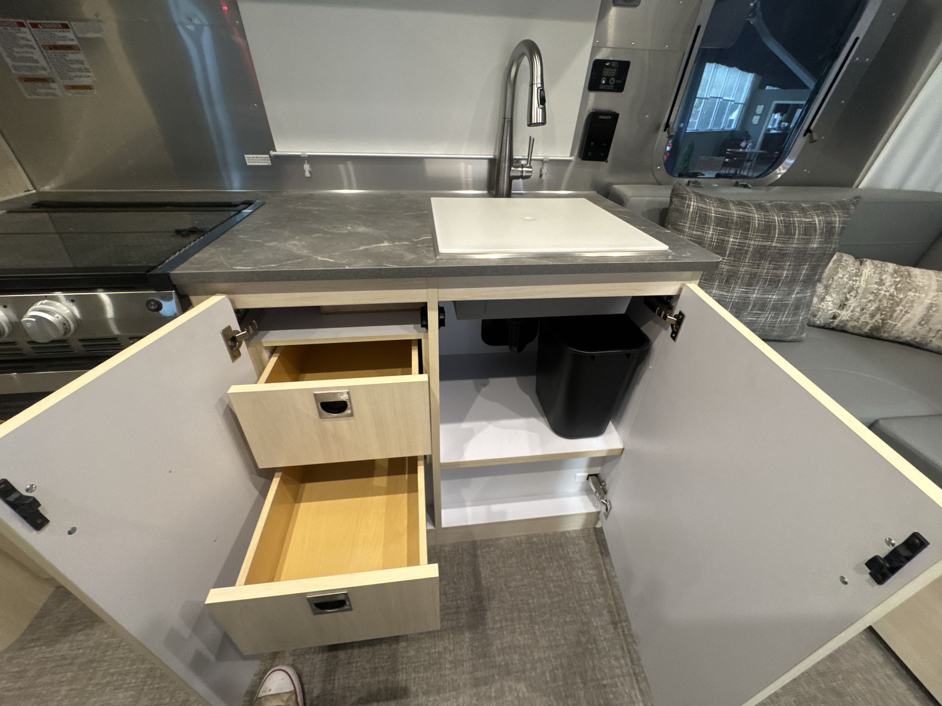 2026 Airstream 28RBT Base