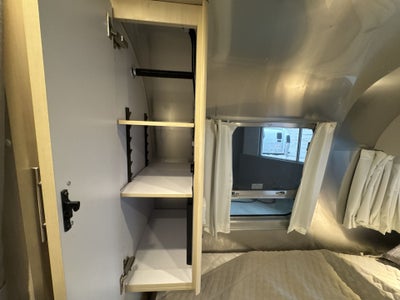 2026 Airstream 28RBT Base