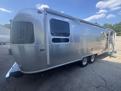 2025 Airstream 30RBQ Base