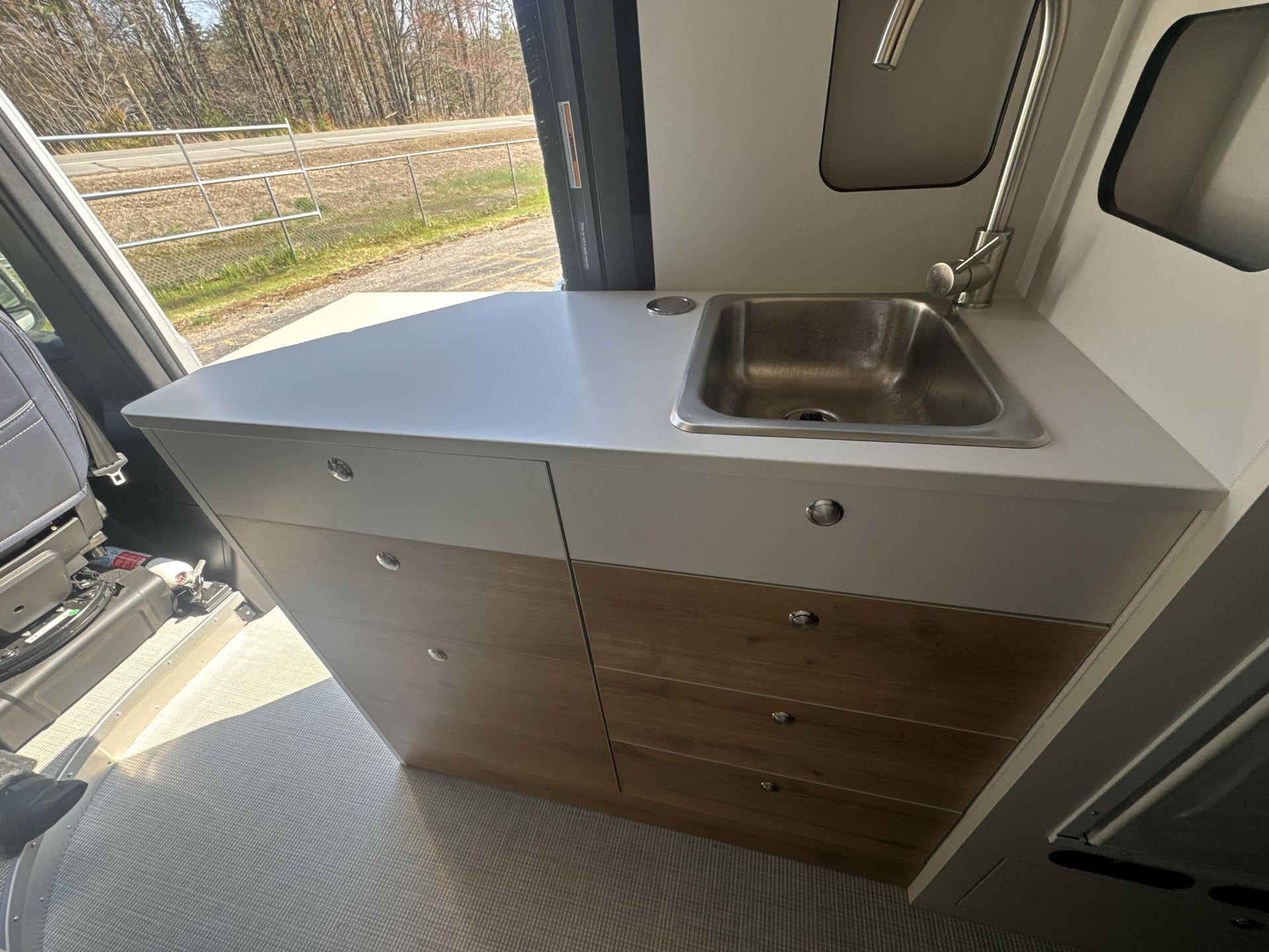 2025 Airstream Rangeline Base