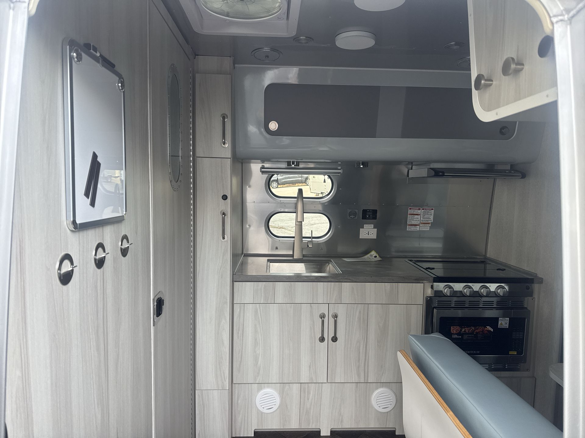 2026 Airstream 23FBT Base