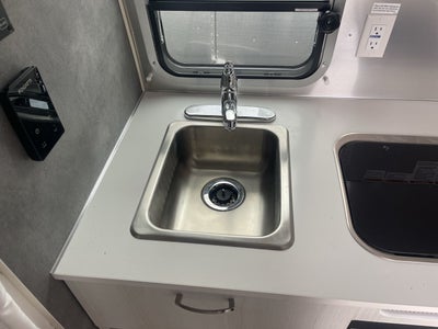 2026 Airstream 16RB Base