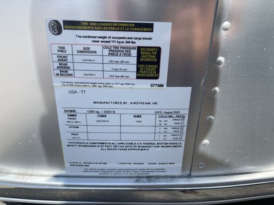 2026 Airstream 16RB Base