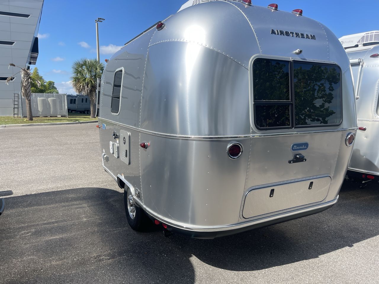 2026 Airstream 16RB Base
