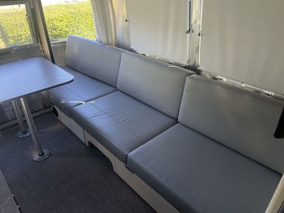 2026 Airstream 25FBQ Base