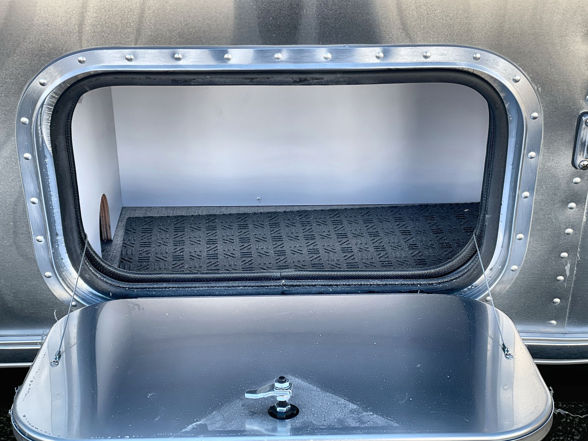 2026 Airstream 23FBT Base