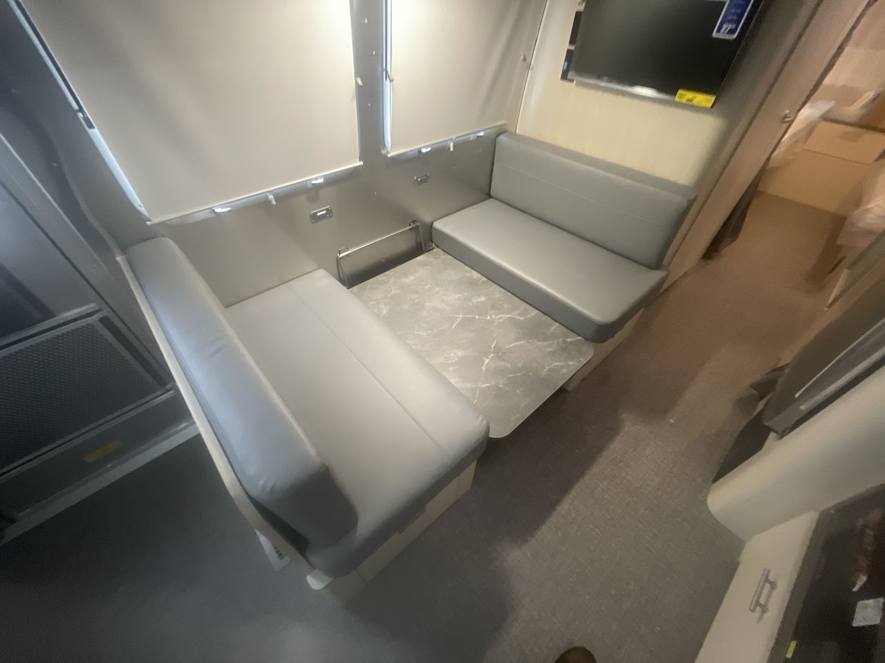 2026 Airstream 28RBT Base